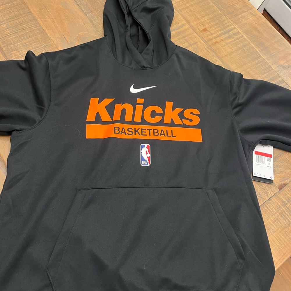 Knicks Basketball hooded sweatshirt size Large